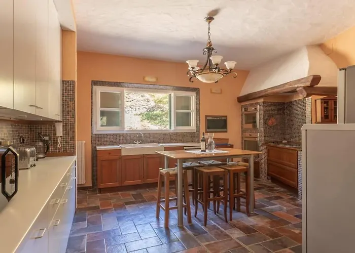 Villaflair - Morcone With Private Villa Casa Morcone